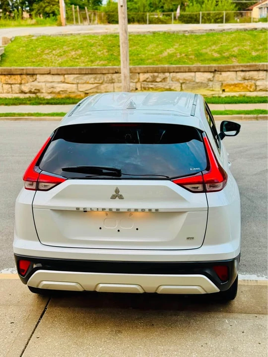 2024 Mitsubishi Eclipse - Image 11 of 17