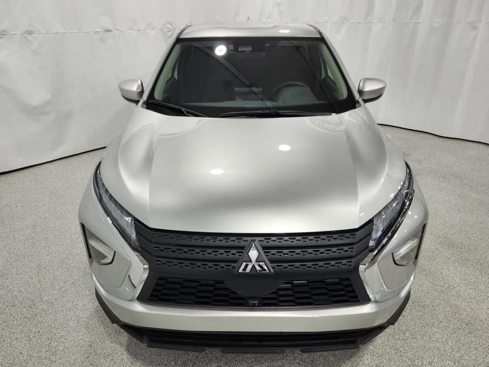 2024 Mitsubishi Eclipse Cross - Image 2 of 20