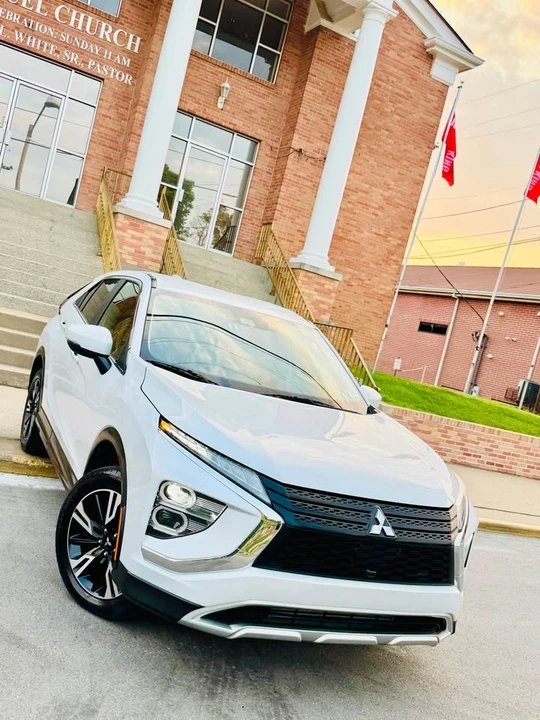 2024 Mitsubishi Eclipse Cross - Image 2 of 18