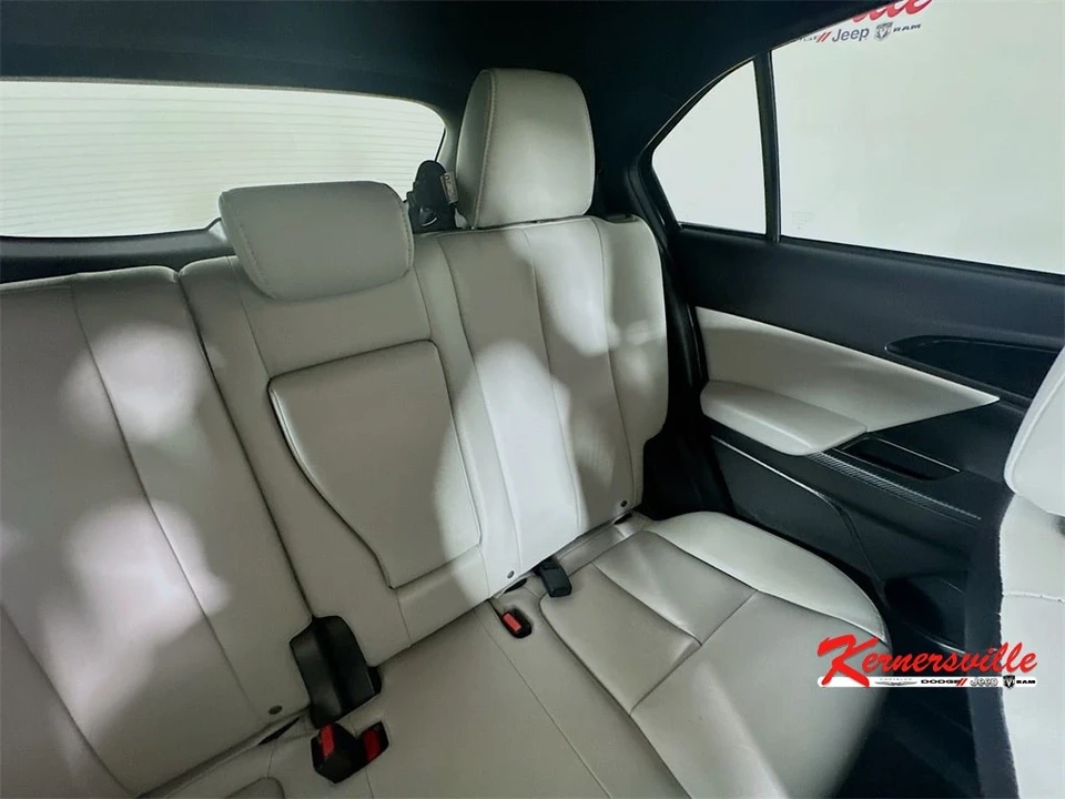 2024 Mitsubishi Eclipse Cross - Image 14 of 21