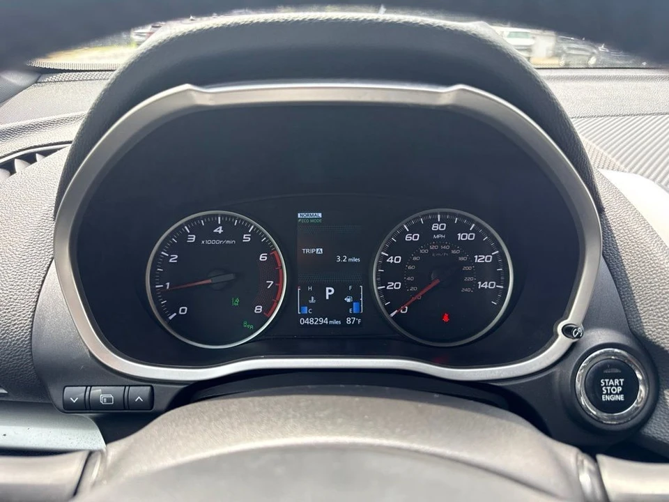 2024 Mitsubishi Eclipse Cross - Image 15 of 25