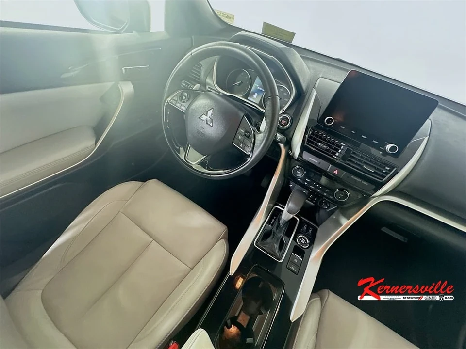 2024 Mitsubishi Eclipse Cross - Image 9 of 12