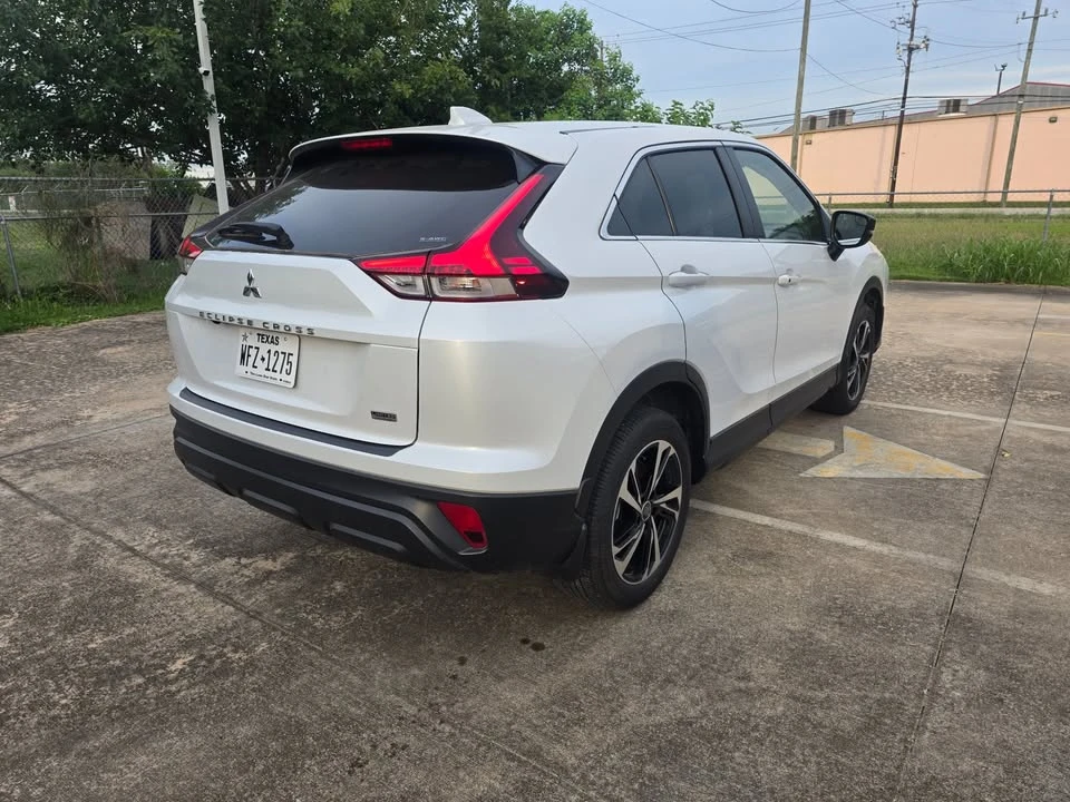 2024 Mitsubishi Eclipse Cross - Image 3 of 18