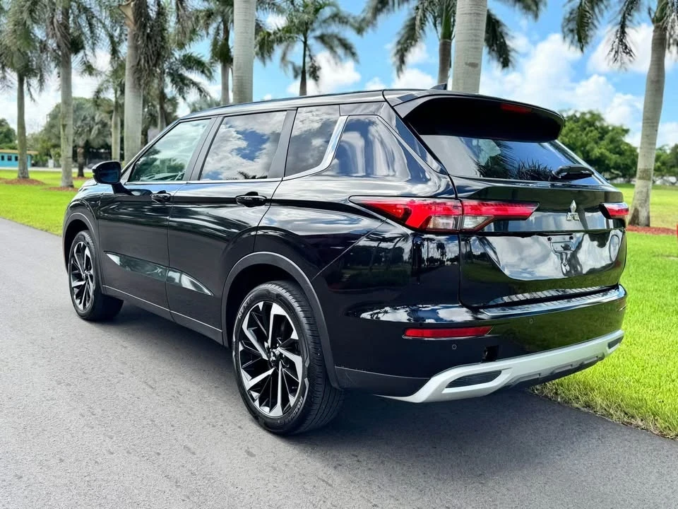 2024 Mitsubishi Outlander - Image 3 of 5