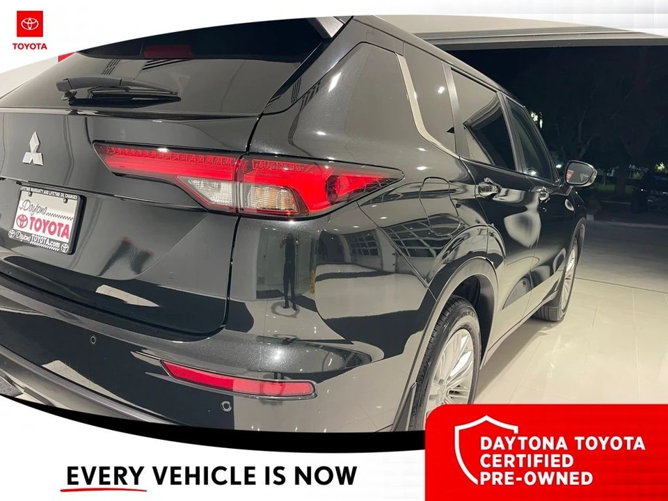 2024 Mitsubishi Outlander - Image 9 of 12