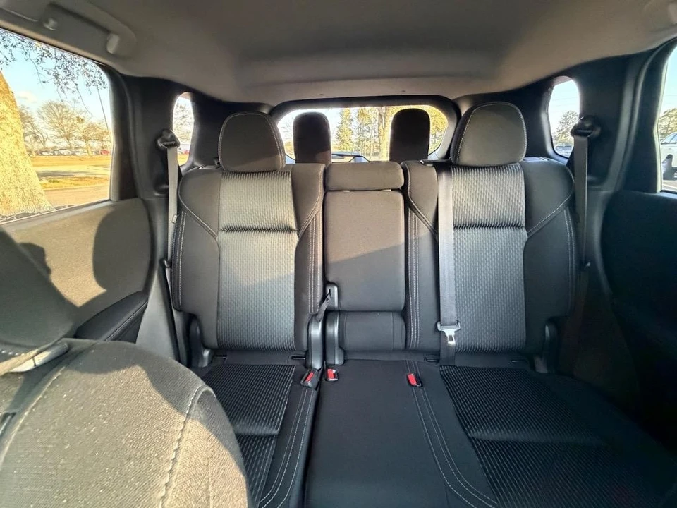 2024 Mitsubishi Outlander - Image 16 of 21