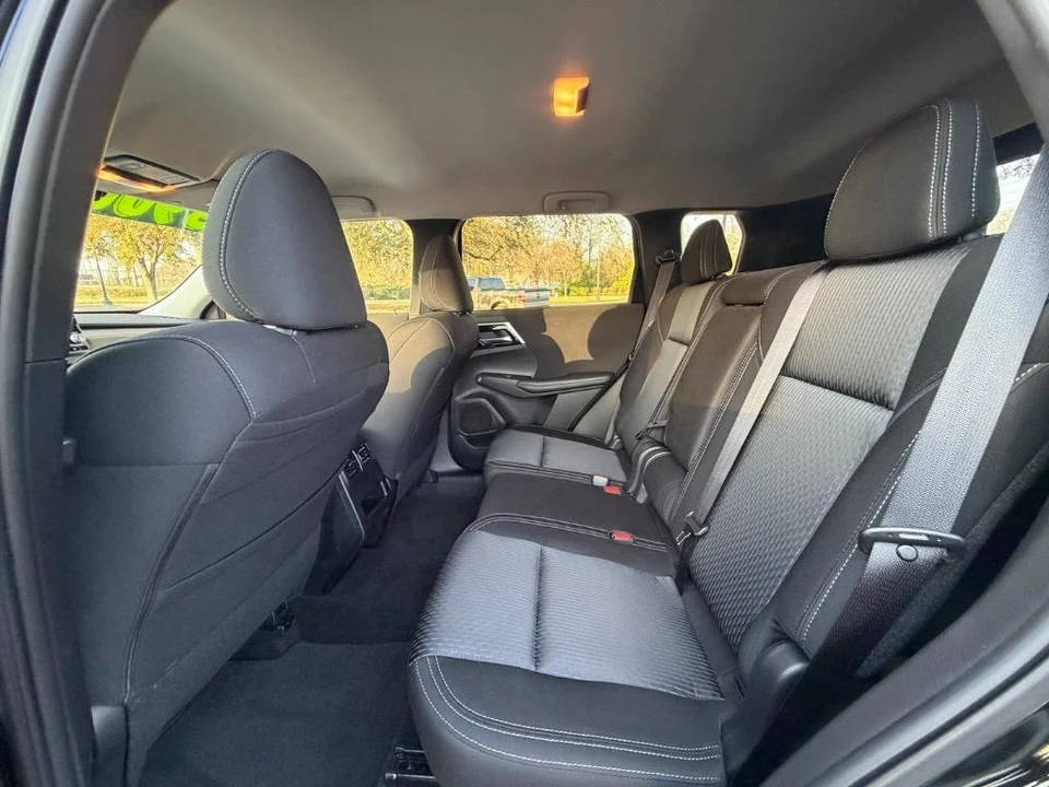 2024 Mitsubishi Outlander - Image 17 of 21