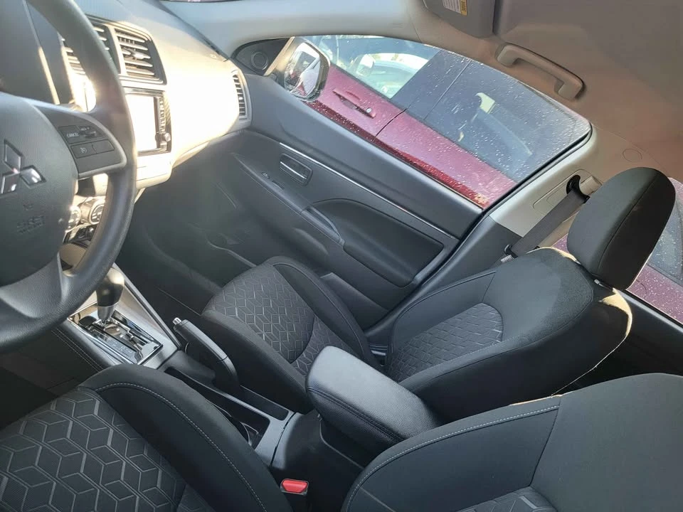 2024 Mitsubishi Outlander - Image 3 of 5