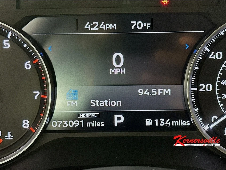 2024 Mitsubishi Outlander - Image 15 of 21