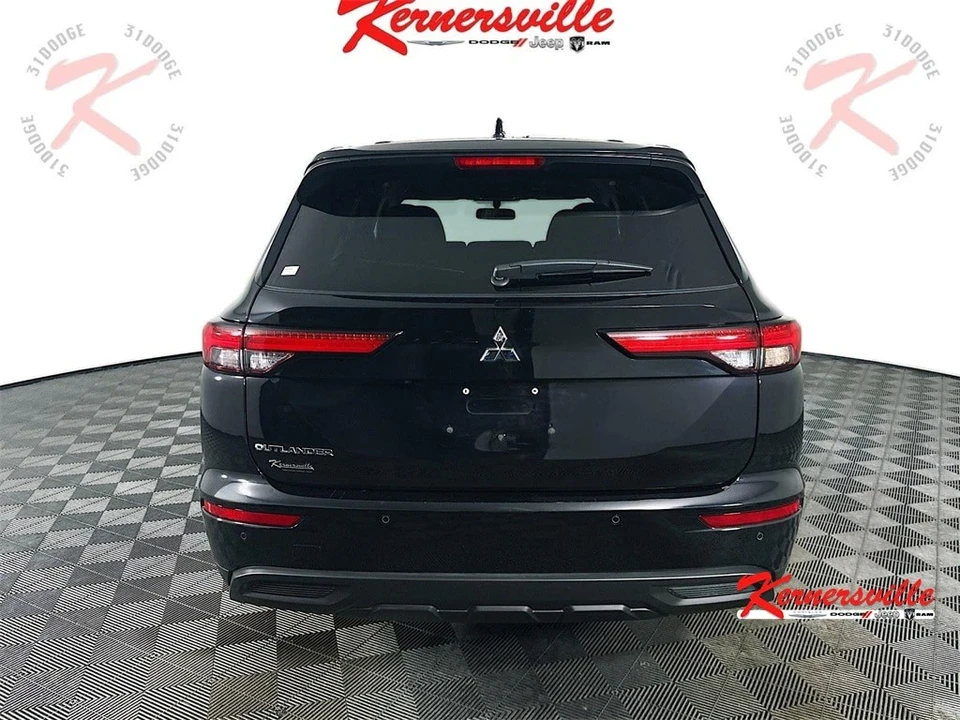 2024 Mitsubishi Outlander - Image 6 of 21