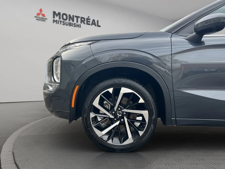 2024 Mitsubishi Outlander - Image 9 of 10