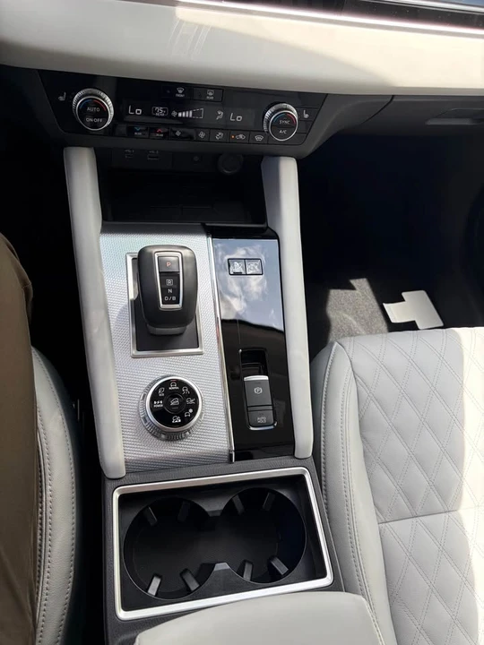 2024 Mitsubishi Outlander - Image 12 of 14