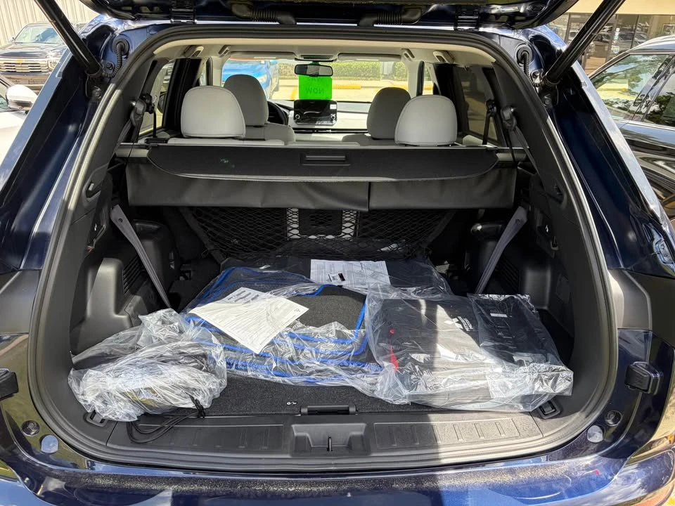 2024 Mitsubishi Outlander - Image 6 of 14