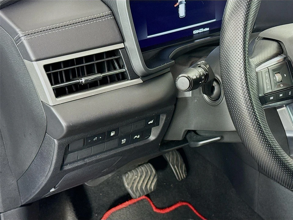 2024 Mitsubishi Outlander - Image 7 of 14