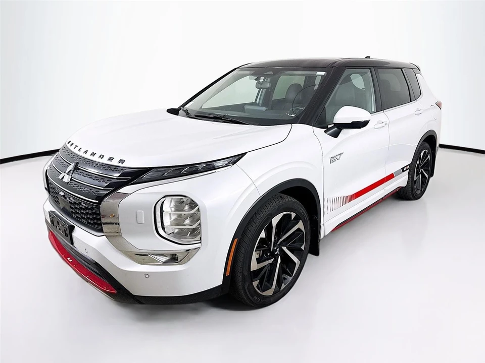 2024 Mitsubishi Outlander - Image 3 of 14