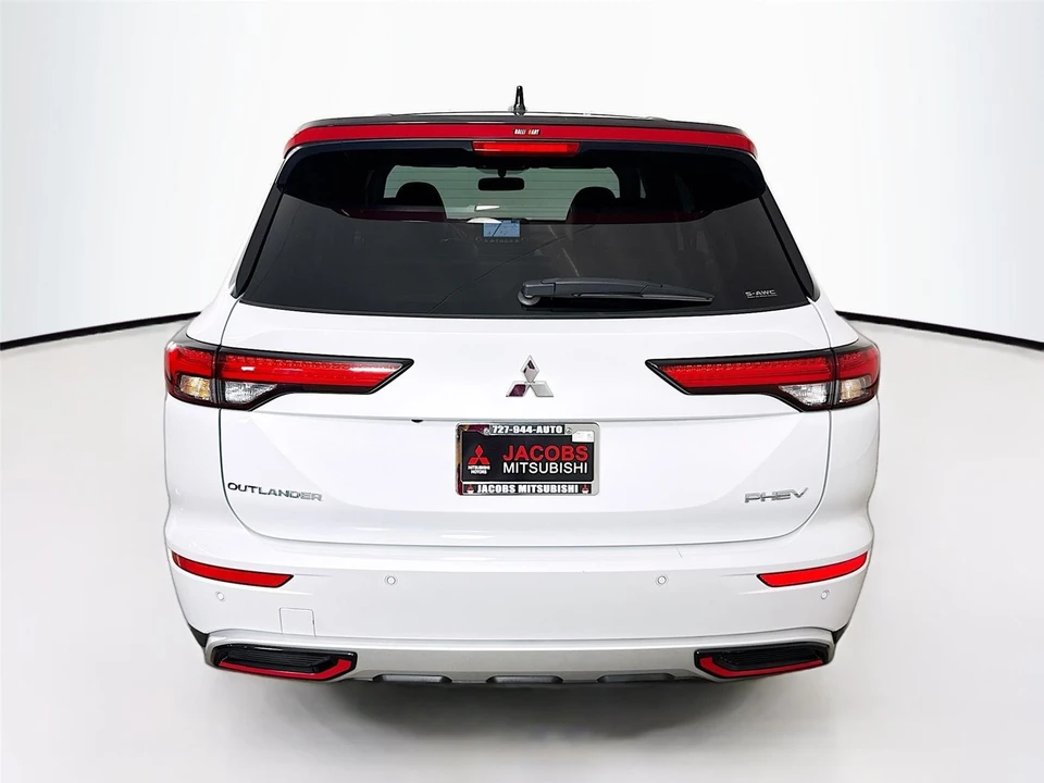 2024 Mitsubishi Outlander - Image 6 of 21