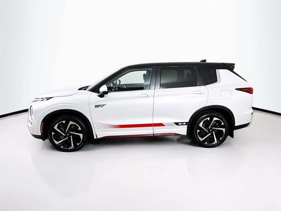 2024 Mitsubishi Outlander - Image 4 of 21