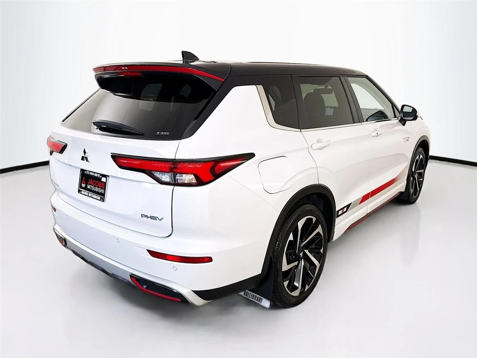 2024 Mitsubishi Outlander - Image 7 of 21