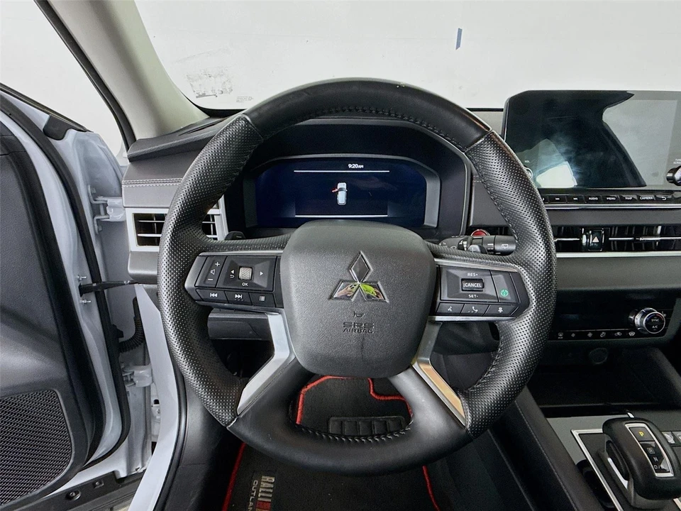 2024 Mitsubishi Outlander - Image 8 of 14