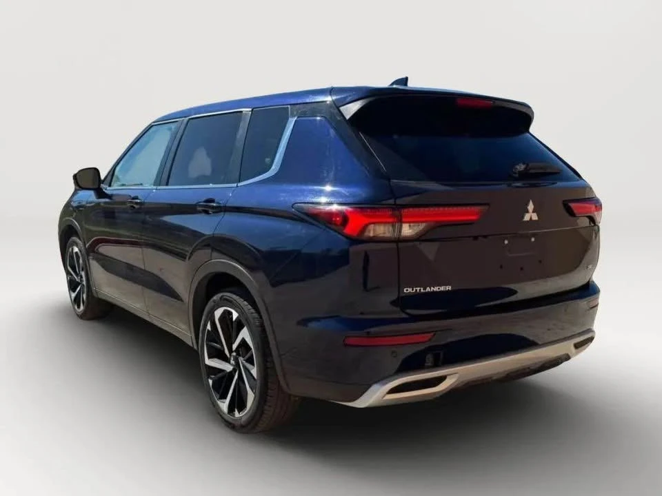2024 Mitsubishi Outlander - Image 5 of 10