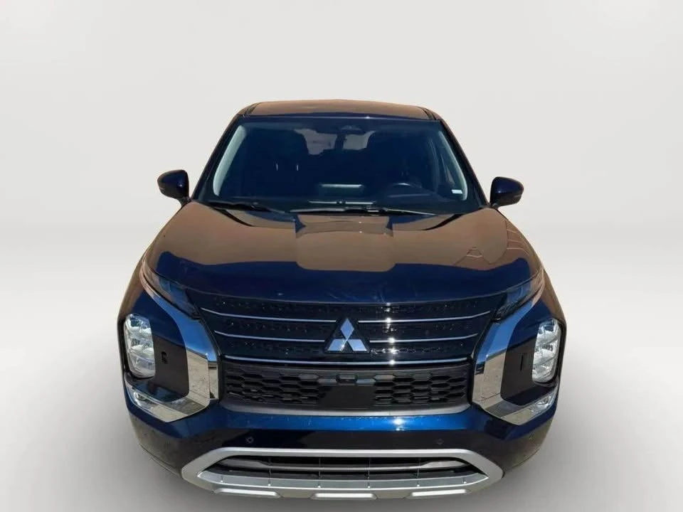 2024 Mitsubishi Outlander - Image 4 of 10