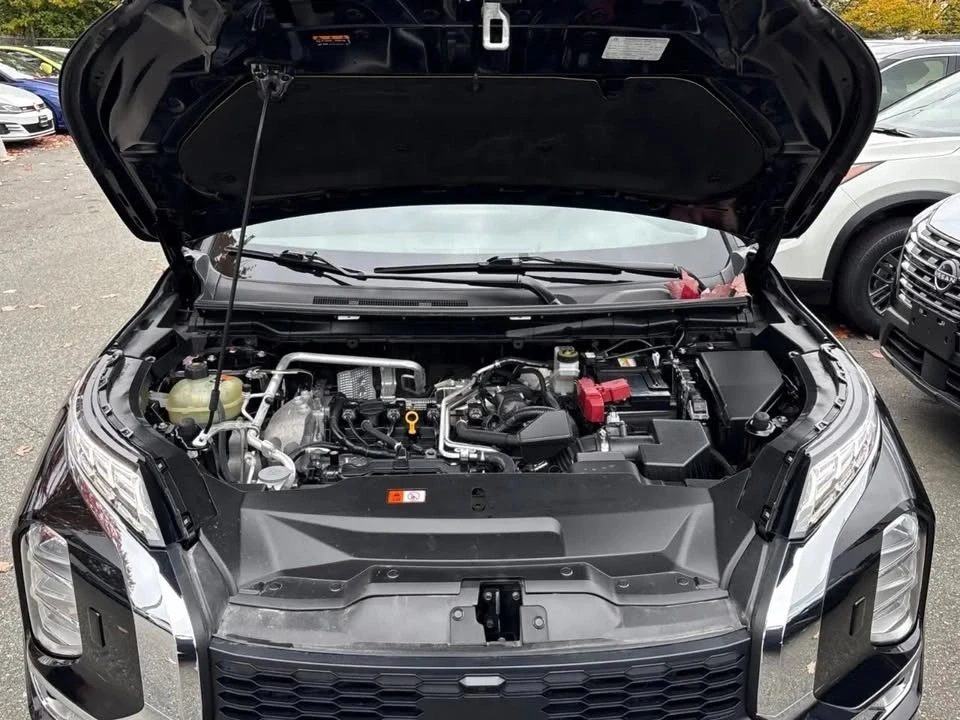 2024 Mitsubishi Outlander - Image 16 of 16