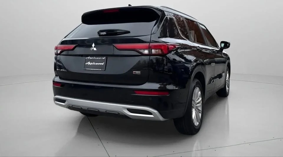 2024 Mitsubishi Outlander - Image 6 of 16