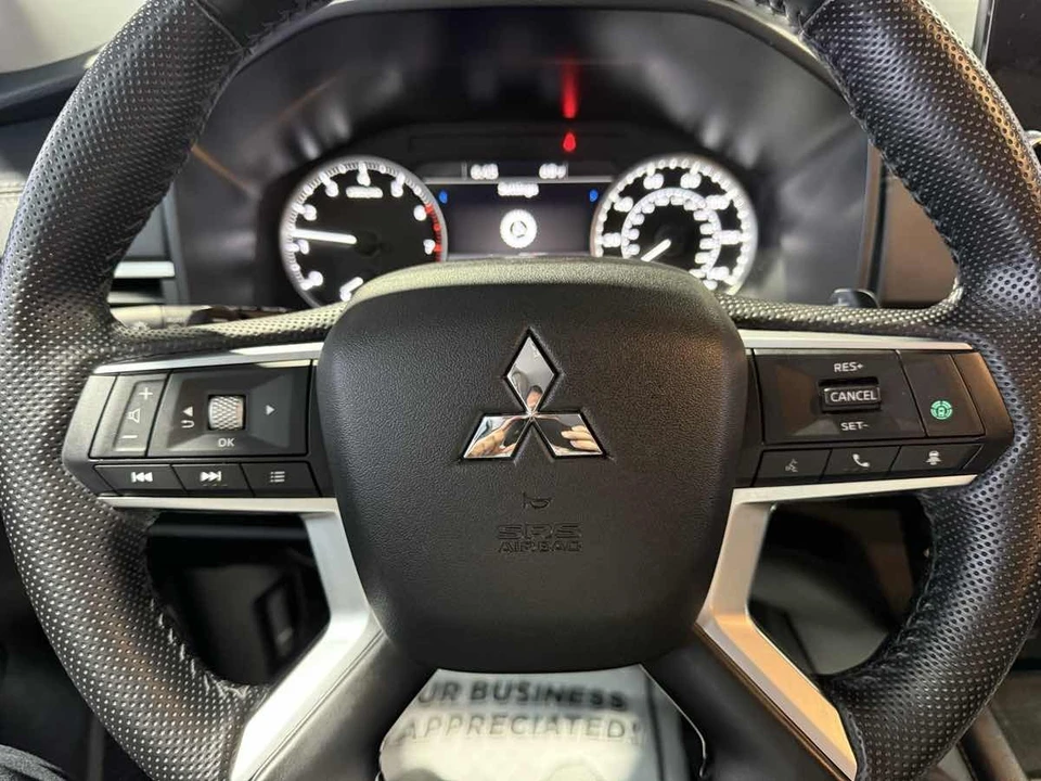 2024 Mitsubishi Outlander - Image 13 of 21