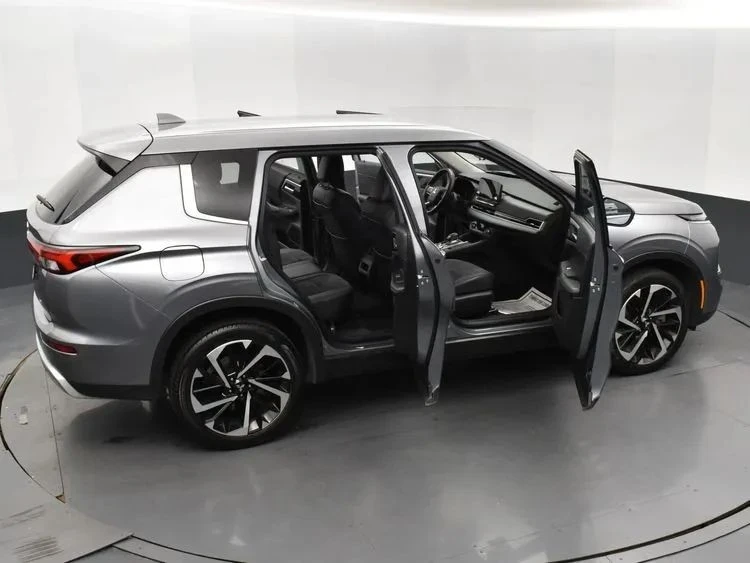 2024 Mitsubishi Outlander - Image 6 of 12