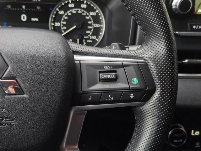 2024 Mitsubishi Outlander - Image 21 of 21