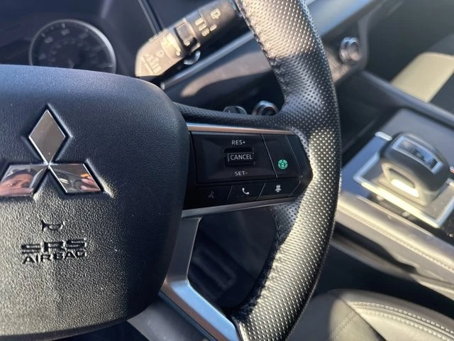 2024 Mitsubishi Outlander - Image 10 of 12
