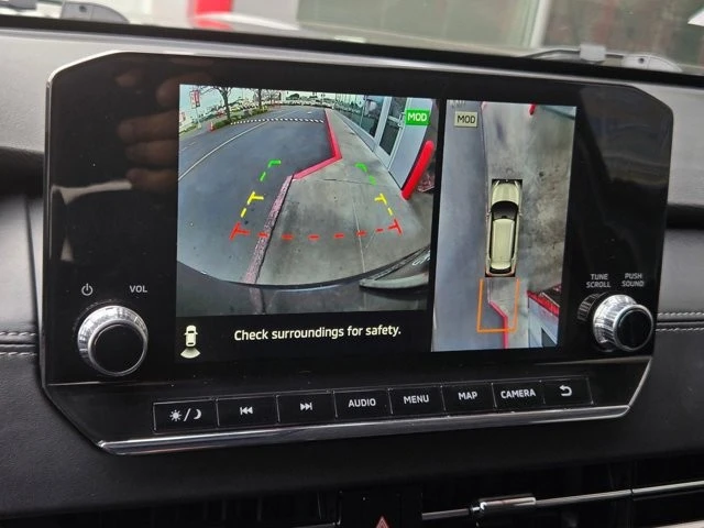 2024 Mitsubishi Outlander - Image 16 of 21