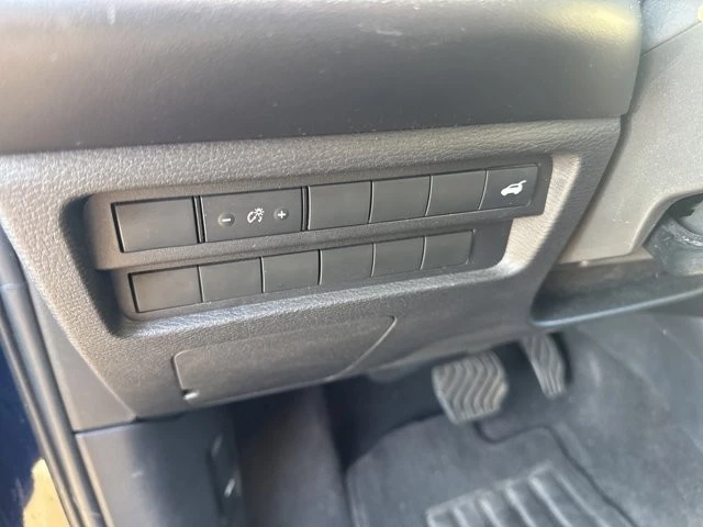 2024 Mitsubishi Outlander - Image 8 of 12