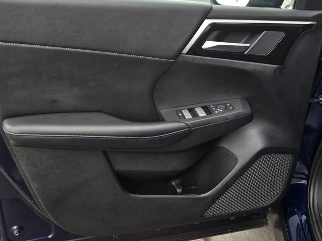 2024 Mitsubishi Outlander - Image 9 of 12