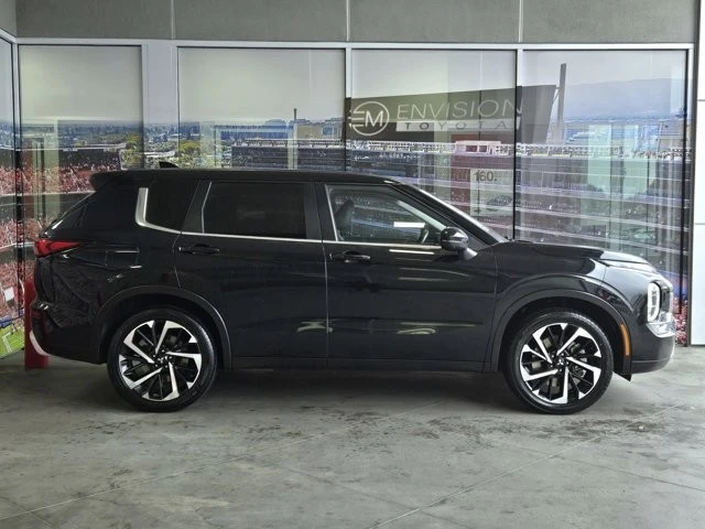 2024 Mitsubishi Outlander - Image 4 of 12