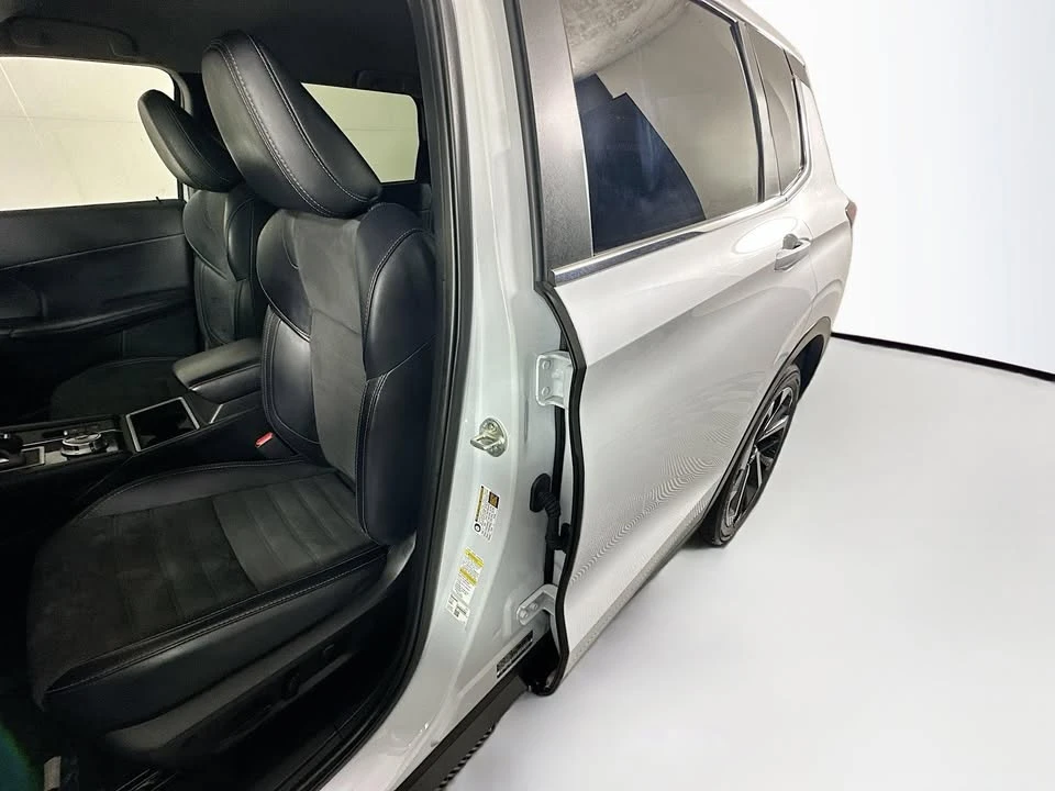 2024 Mitsubishi Outlander - Image 11 of 19