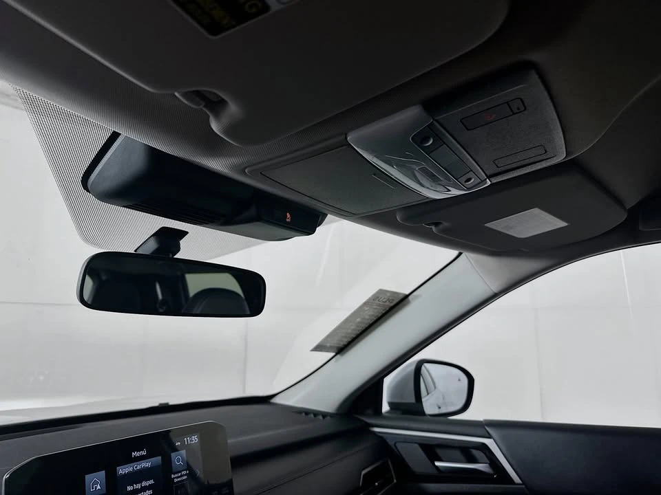 2024 Mitsubishi Outlander - Image 17 of 19