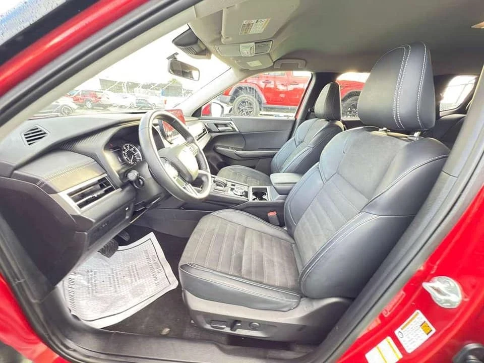 2024 Mitsubishi Outlander - Image 9 of 11