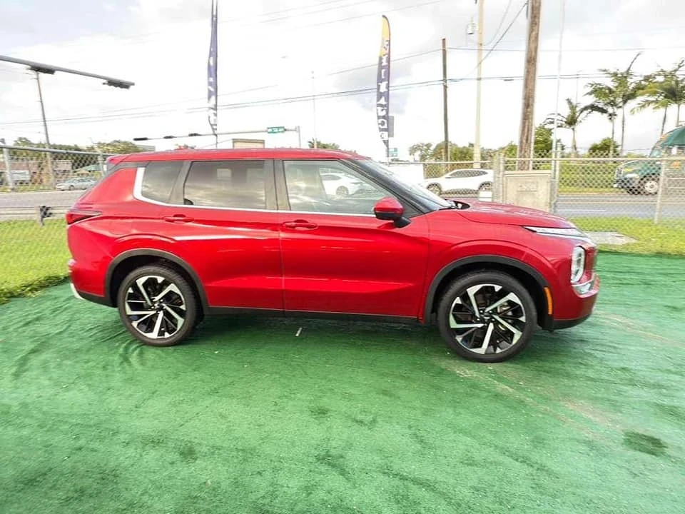 2024 Mitsubishi Outlander - Image 5 of 11