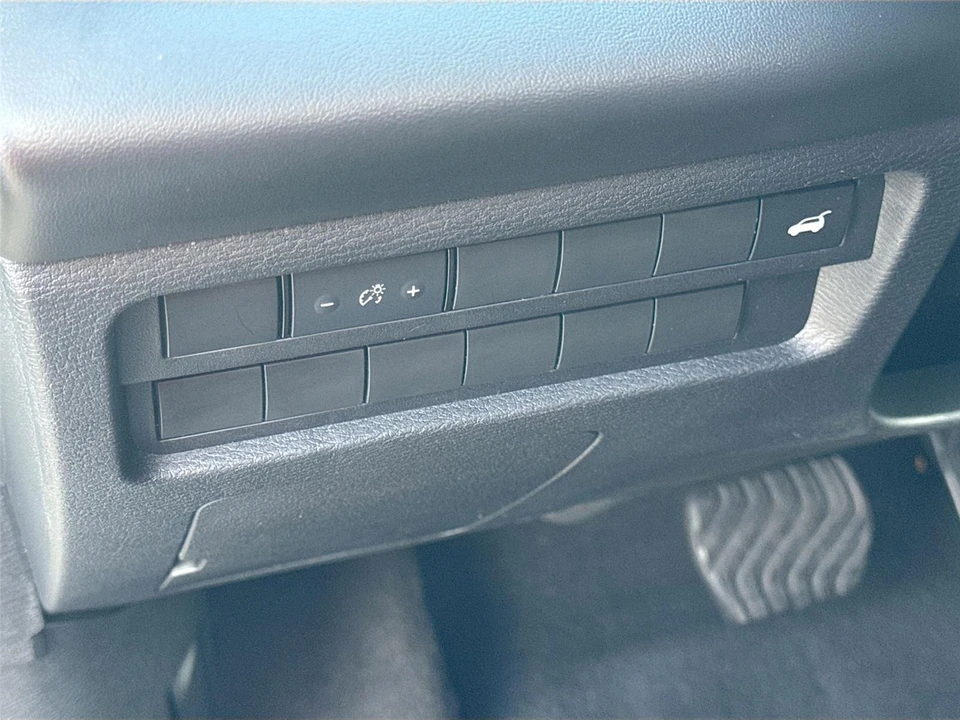 2024 Mitsubishi Outlander - Image 10 of 21