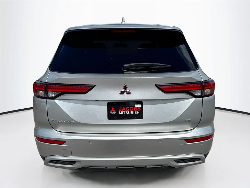 2024 Mitsubishi Outlander - Image 6 of 21