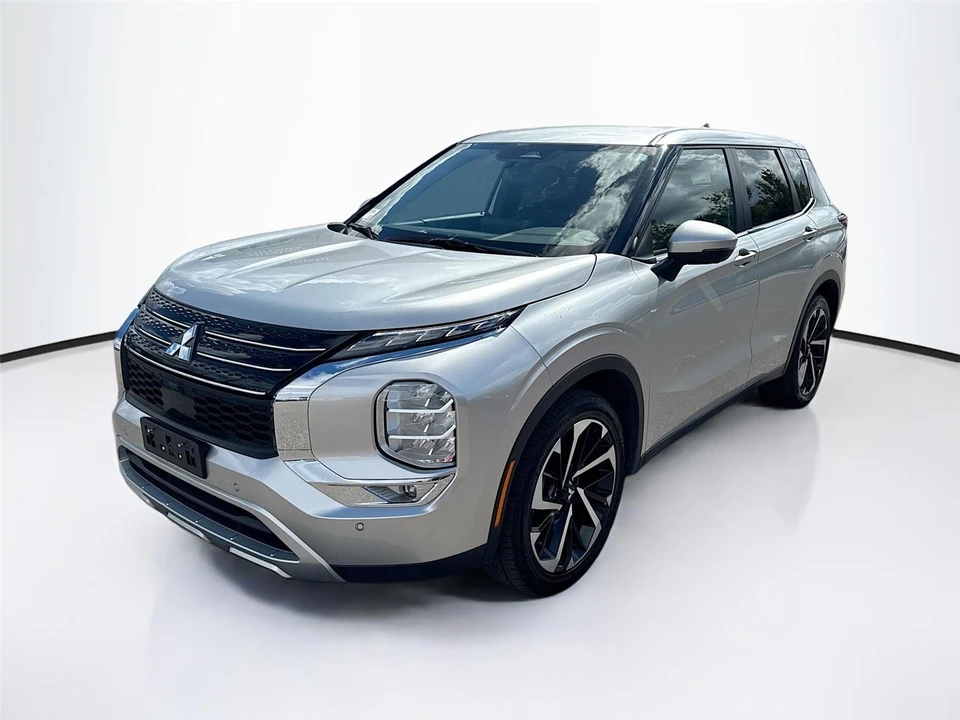 2024 Mitsubishi Outlander - Image 3 of 21