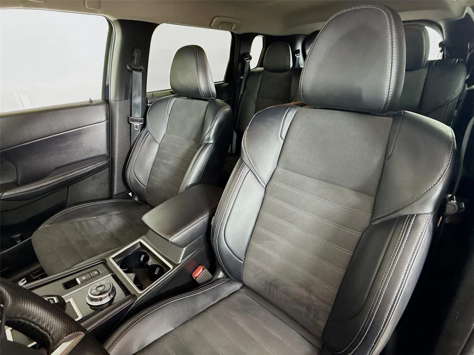 2024 Mitsubishi Outlander - Image 20 of 21