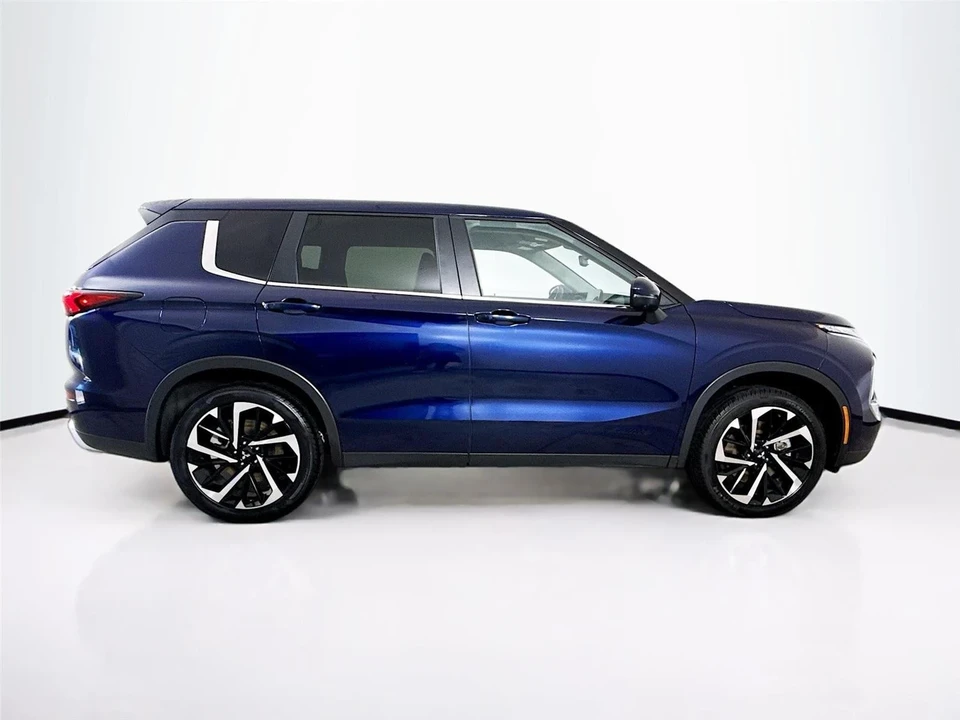 2024 Mitsubishi Outlander - Image 8 of 21