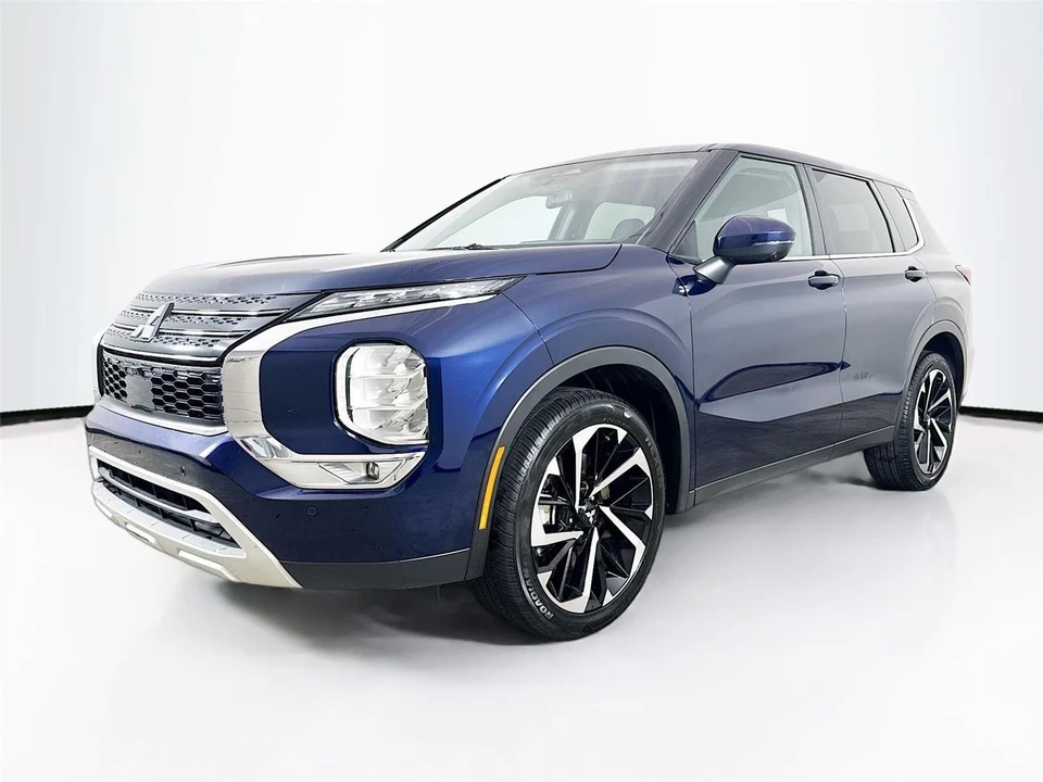 2024 Mitsubishi Outlander - Image 3 of 21