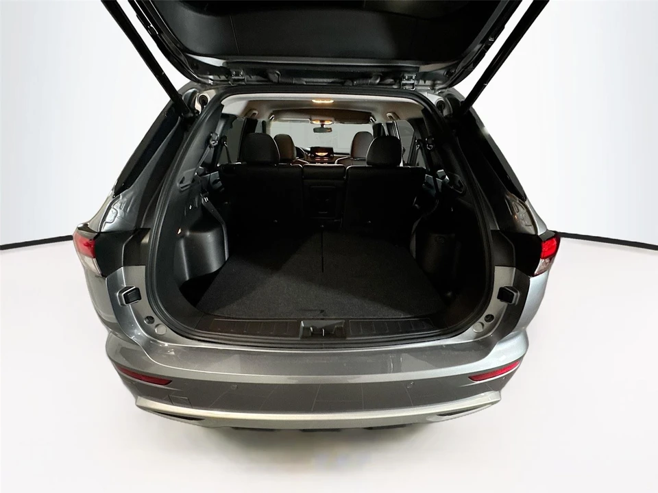 2024 Mitsubishi Outlander - Image 20 of 31