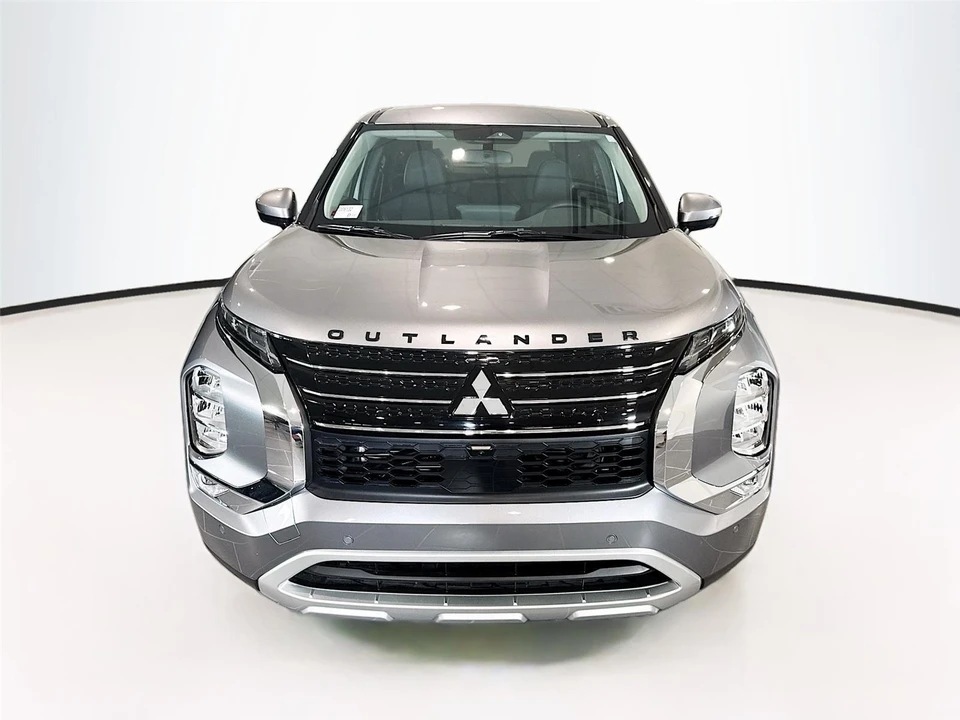 2024 Mitsubishi Outlander - Image 26 of 31