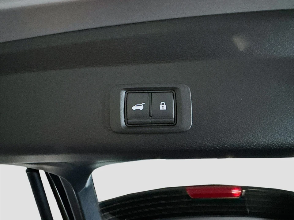 2024 Mitsubishi Outlander - Image 21 of 31