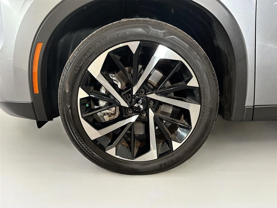 2024 Mitsubishi Outlander - Image 31 of 31