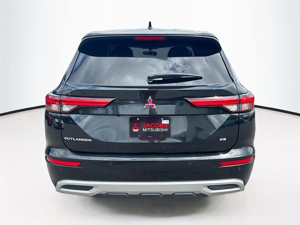 2024 Mitsubishi Outlander - Image 6 of 21